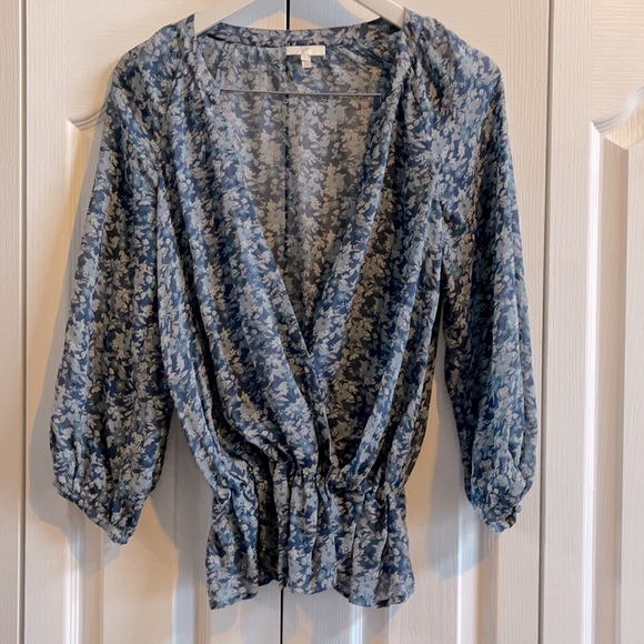 JOIE Louvre Silk Floral Top, Small - Picture 3 of 9